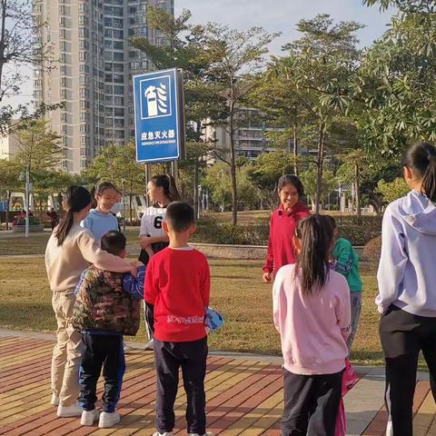 “阳光少年”洪浪社区青少年健身运动小组