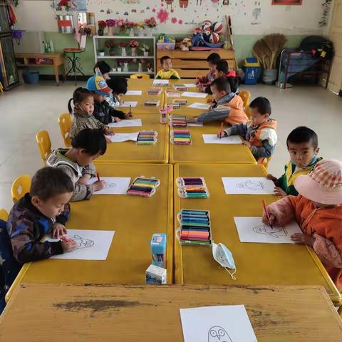 我会画，我快乐 一一西湖小学幼儿绘画剪影