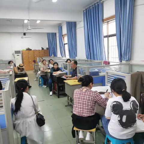 以研促教，共同成长——九年级英语备课组教研会