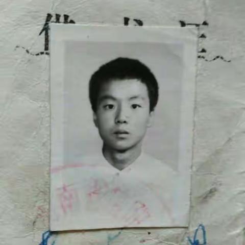 书柜里尘封的历史