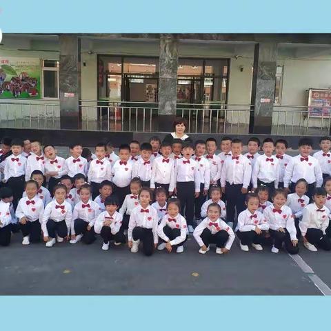 热爱家园  做文明延吉人——延河小学二年九班