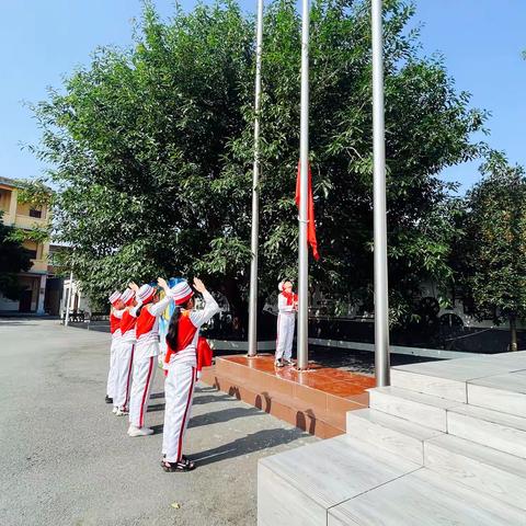 “致英雄，庆国庆，迎盛会”——民兴小学开展迎国庆、敬先烈主题教育活动