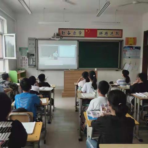 卷子小学劳动教育课开课啦~