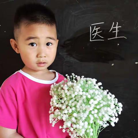 声乐新苗幼儿园芽芽二班李明洋快乐的幼儿园生活