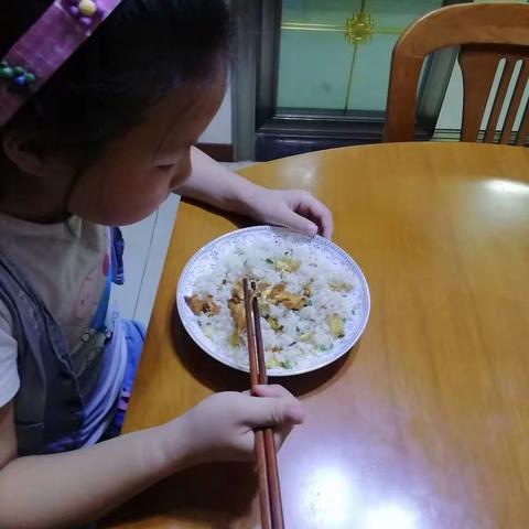 李可馨炒蛋炒饭