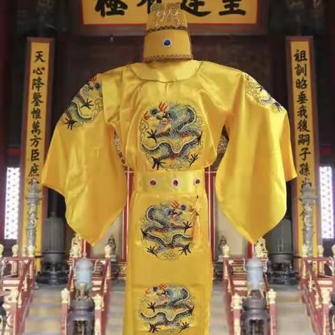 皇袍一定是黄色的吗？