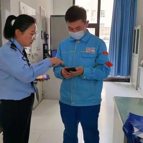 全民反诈 共筑心防——宝塔山街道东风社区开展“国家反诈中心”APP推广宣传活动