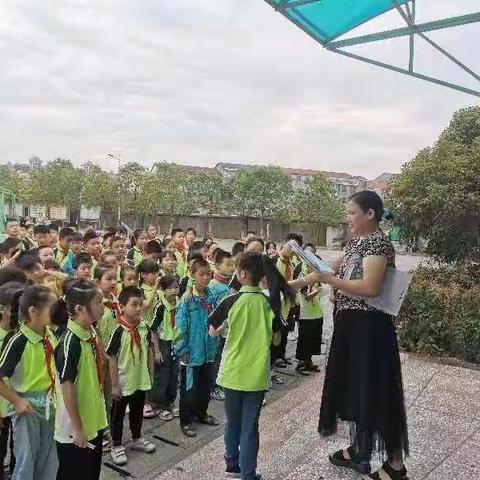 开学养成教育之——食堂就餐好习惯