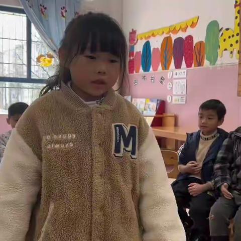 德兴市铜矿中区幼儿园大二班主题活动《爱的日记》