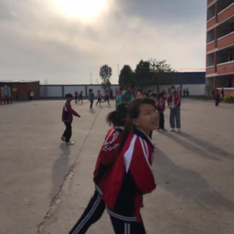 吴中心之阳光课间，欢乐校园！