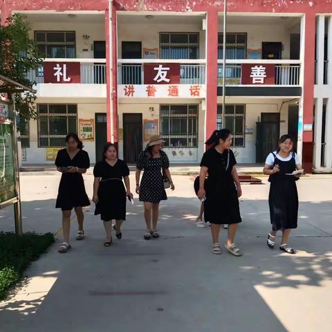 酷暑送情意，家访暖人心——范县颜村铺乡卓楼小学教师暑假家访纪实