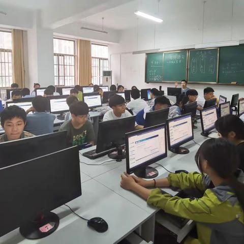 点击鼠标连接网络，铺就学考新征程——滕南中学2021年初中信息技术学业水平考试圆满结束