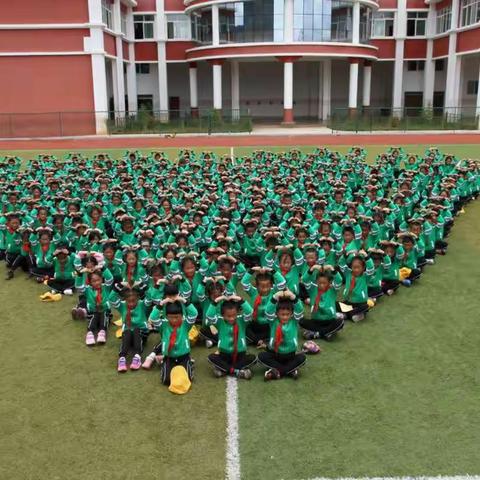 献出一份爱心，托起一份希望！