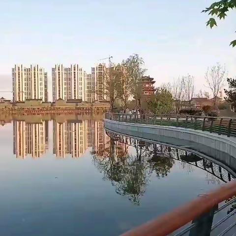 多彩的敦化渤海湖