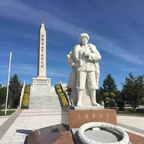 拜谒陈翰章纪念馆