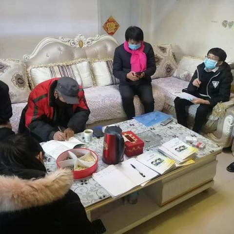 住户培训夯基础  农资发放显真情