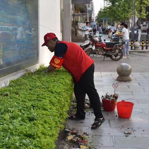 巧家支行在爱国卫生专项行动中采取 “六制”管好“责任田”种好“自留地”