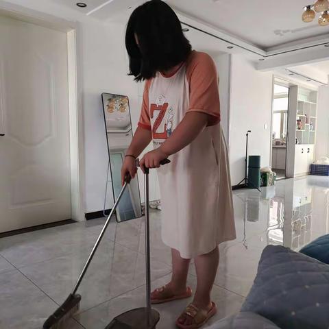 “我劳动，我快乐，我光荣”—银山中学八年级暑期开展劳动实践活动