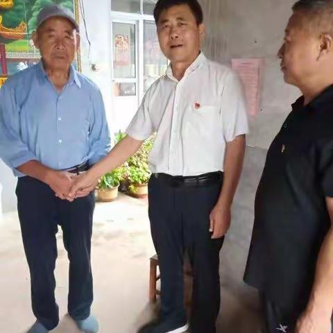 致敬，光荣在党50年！