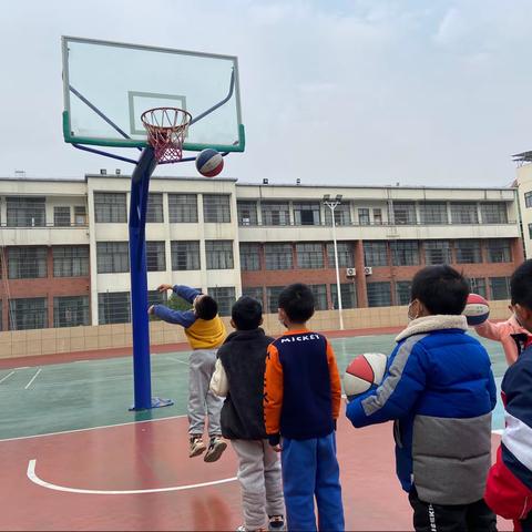 快乐跃动 “篮篮”相传—宁远十二小篮球社团