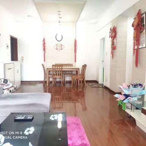 出租房，天空城电梯8楼，套3，精装，家具家电齐全，4个空调，包物业费，月租1200元