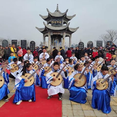 阮家小学阮乐团参加尉氏县庄头镇阮家村祭祖活动