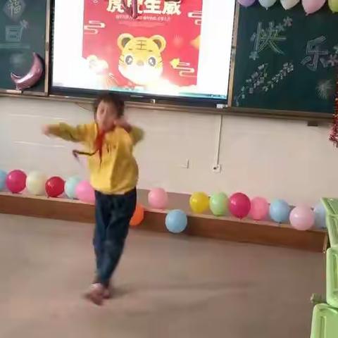 踏歌起舞庆元旦，激情满怀迎新年——大观学校二（6）班庆元旦活动