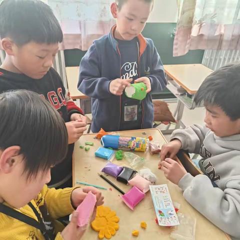 以“劳”育美——张家湾小学超轻轻黏土制作