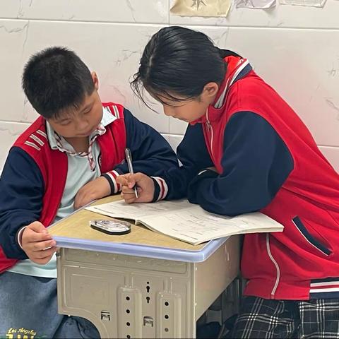 讲述班级故事，记录成长点滴