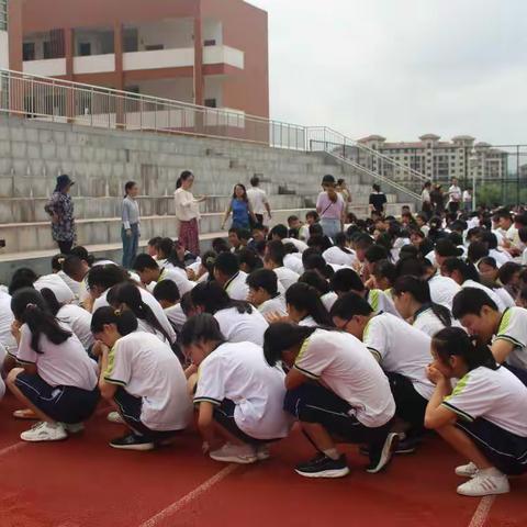 未雨绸缪 防微杜渐——赣州市第九中学开展消防安全演练