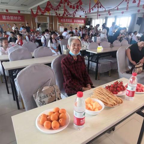 端午粽香，情暖人心—库尔勒市第二小学退休教师融情活动