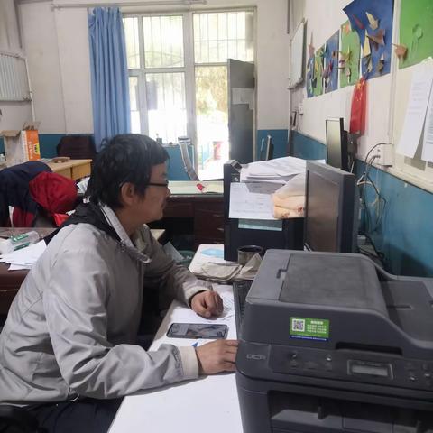 疫情防控守护校园安全——记库尔勒市第二小学最美抗疫者