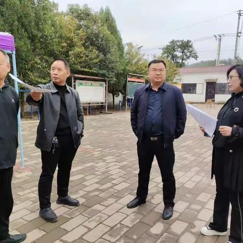 胡刚副市长调研我市医保经办服务下沉工作