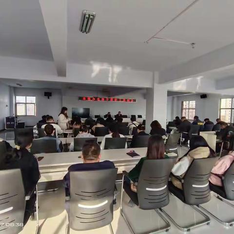 主动作为、笃行不怠，扎实做好疫情防控、信访稳定工作