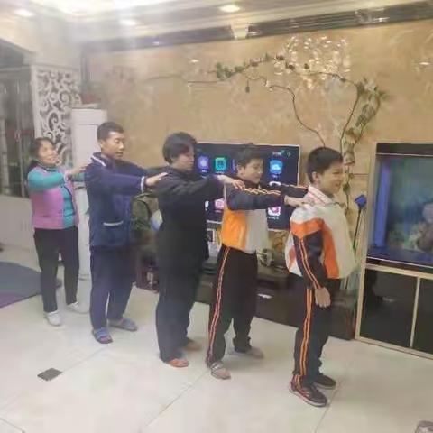 构建良好关系，快乐居家生活—天王学校六年级轻柔体操活动精彩分享