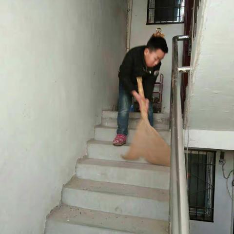 新年新气象，盯紧目标新力量！共建美丽家园，从五三班的每位成员做起！