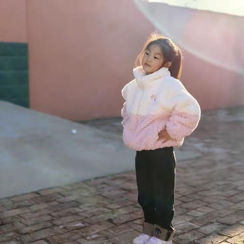 幼儿园的快乐生活——桃园小学附属幼儿园户外活动