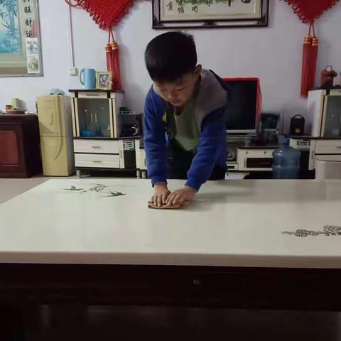 梁洼二小四年级——“知恩于心，感恩于行”