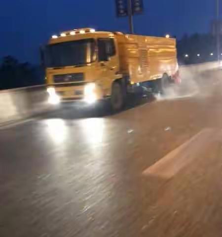 避免交通拥堵 调整作业模式