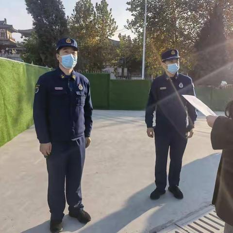 校园消防演练 筑牢安全防线——雁塔西路消防救援站深入西安铁一中开展消防演练