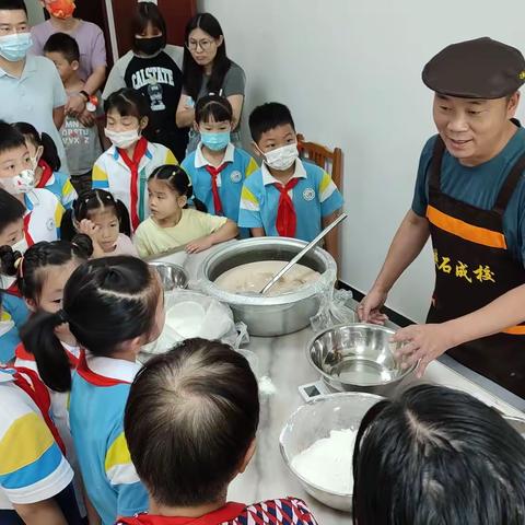 紫小三5班|手做爱心月饼，传递温暖祝福！