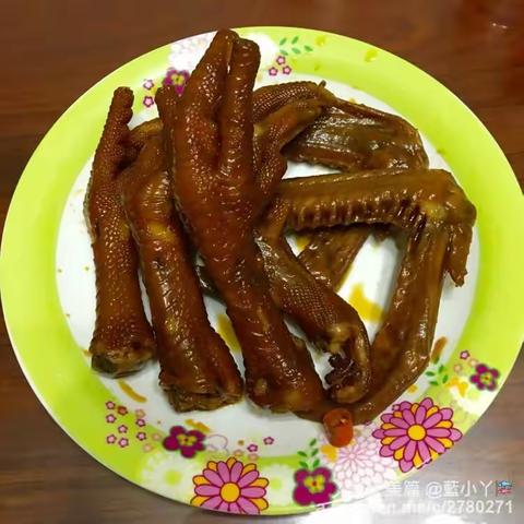 秘制爽爽的卤爪卤翅^_^