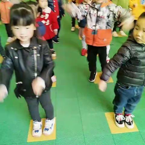 蓝精灵幼儿园大中班一周精彩回顾