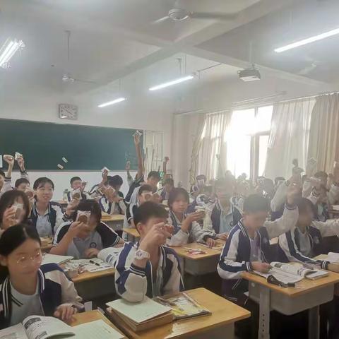 实验中学初三二部学生校园生活缩影