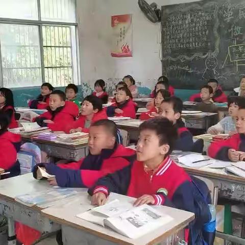 两河小学“六个一”艺术素养活动