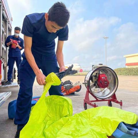 保障“两会”，我们在行动。