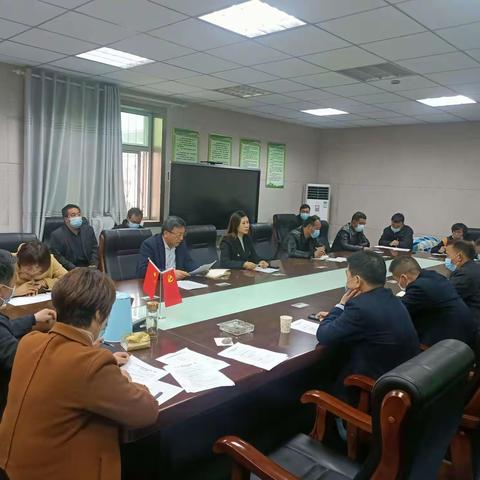 教体局积极开展“主题党日”活动