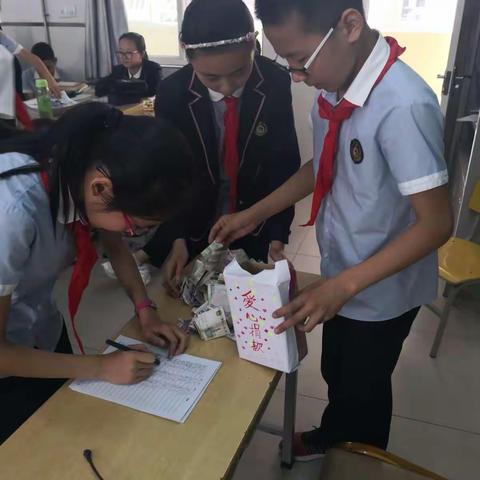 “小葵花”留守儿童阳光关爱志愿行动之爱心集市助学活动 ——铁五第二小学