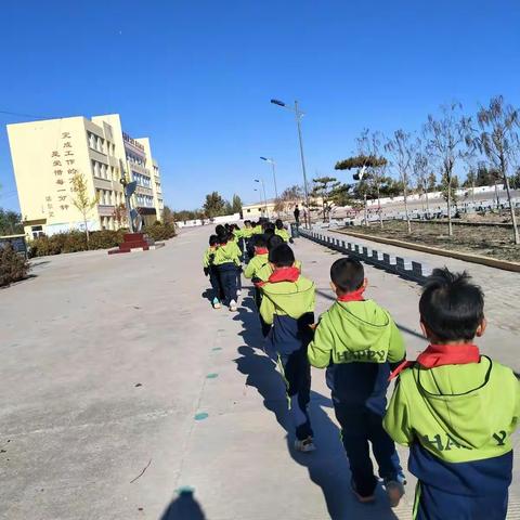 双胜小学 二年二班 踏秋之旅