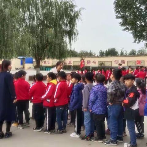 留固镇东街小学新一周升旗仪式